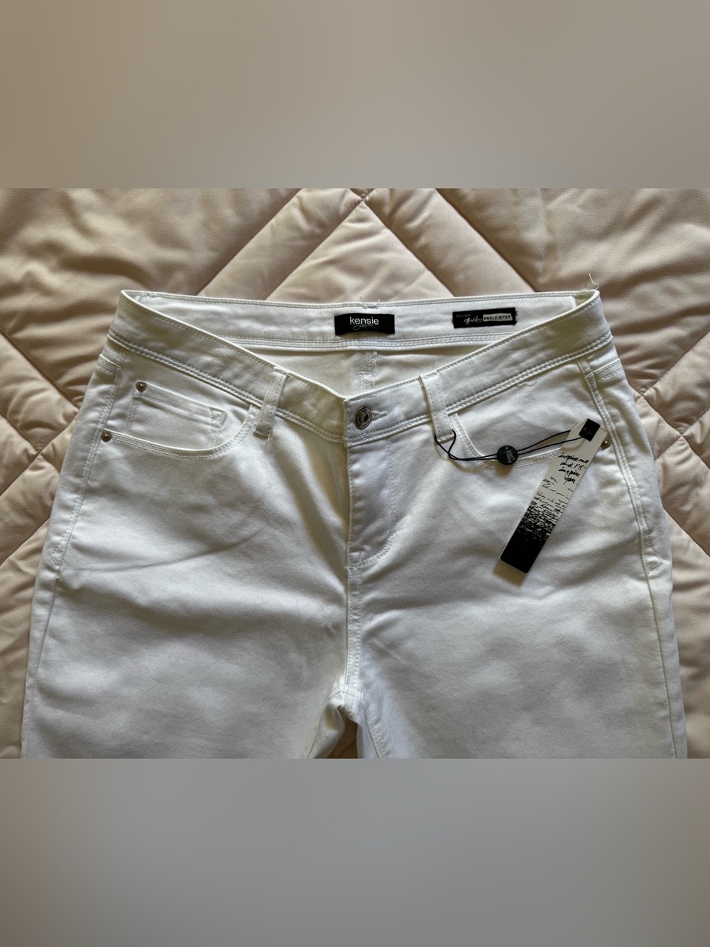 Kensie Ankle Biter White Jeans